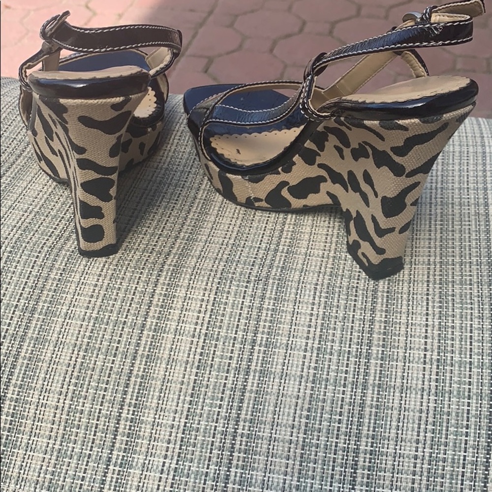 Shoes - Picture 2 of 3